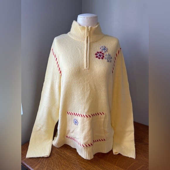 White Stag Sweaters - Vintage Embroidered Butter Yellow Floral Zip Sweater Mock  Size L (12/14) Knit